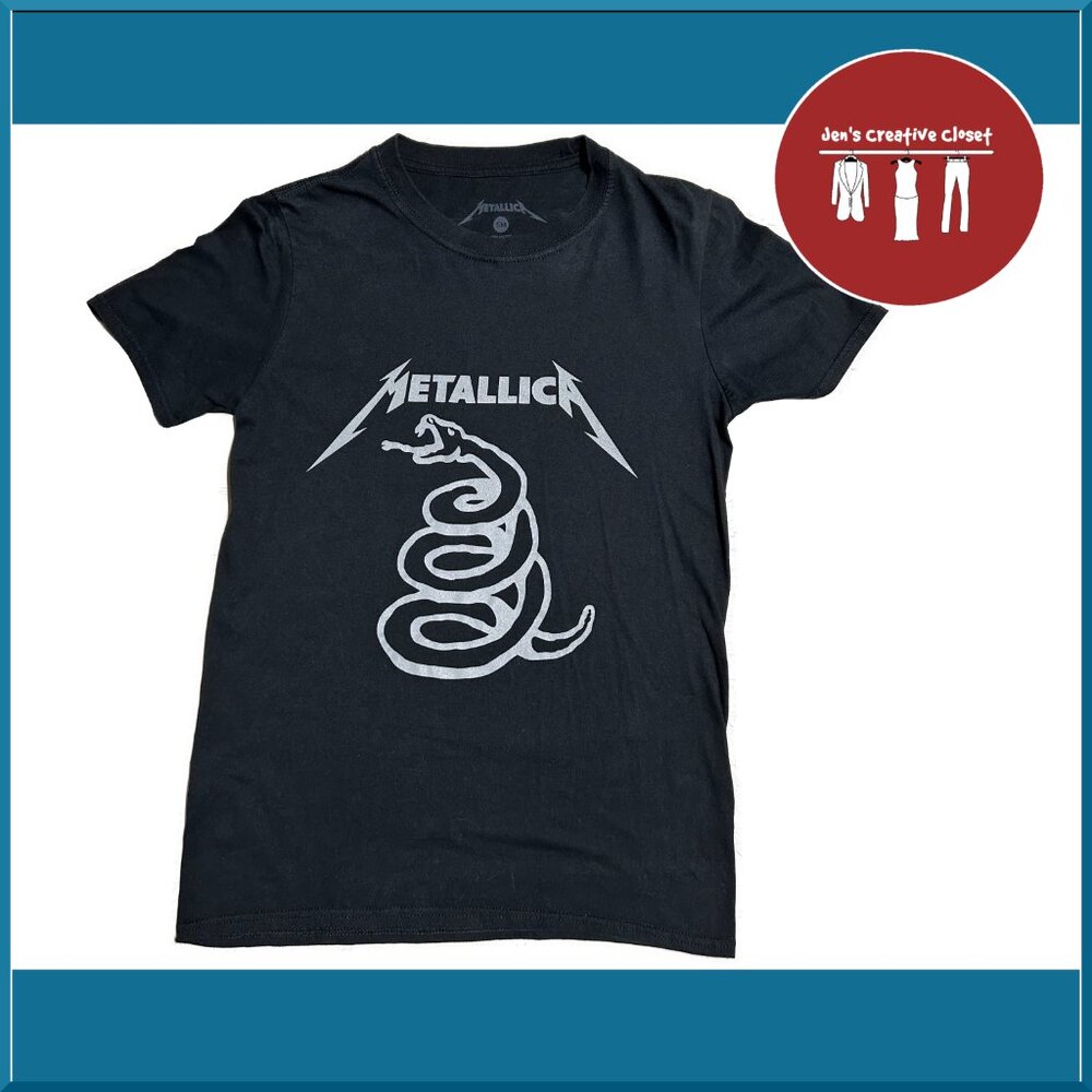Men's Black and Silver Metallica Logo Snake Band Short-Sleeve Tee